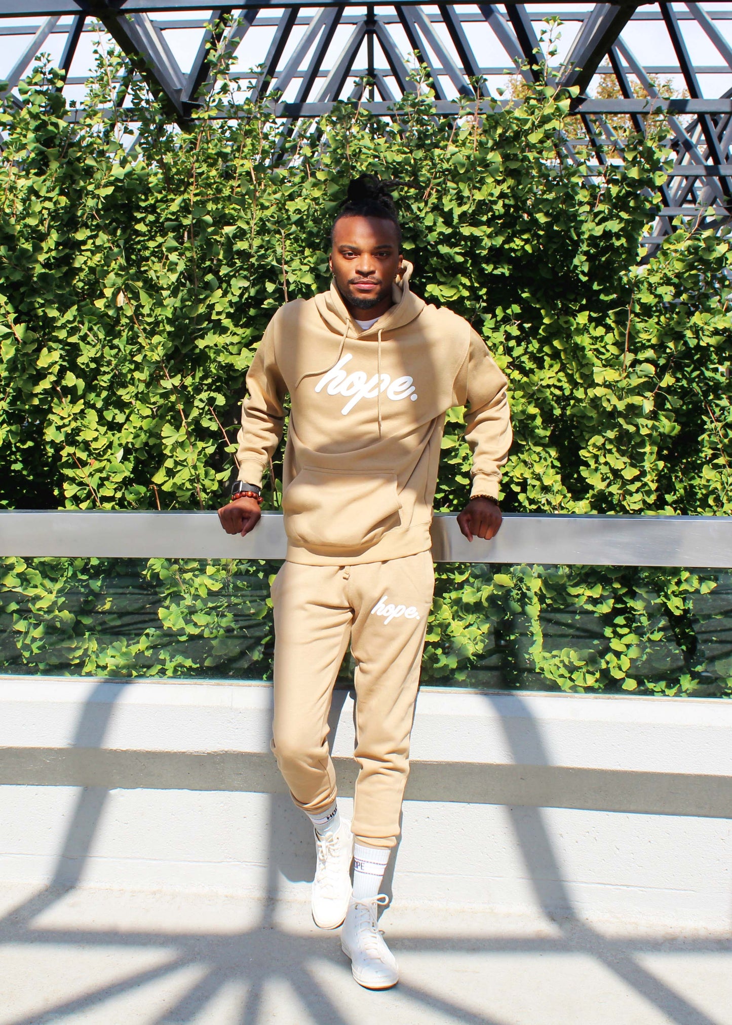Script Hope Sweatpants - Camel