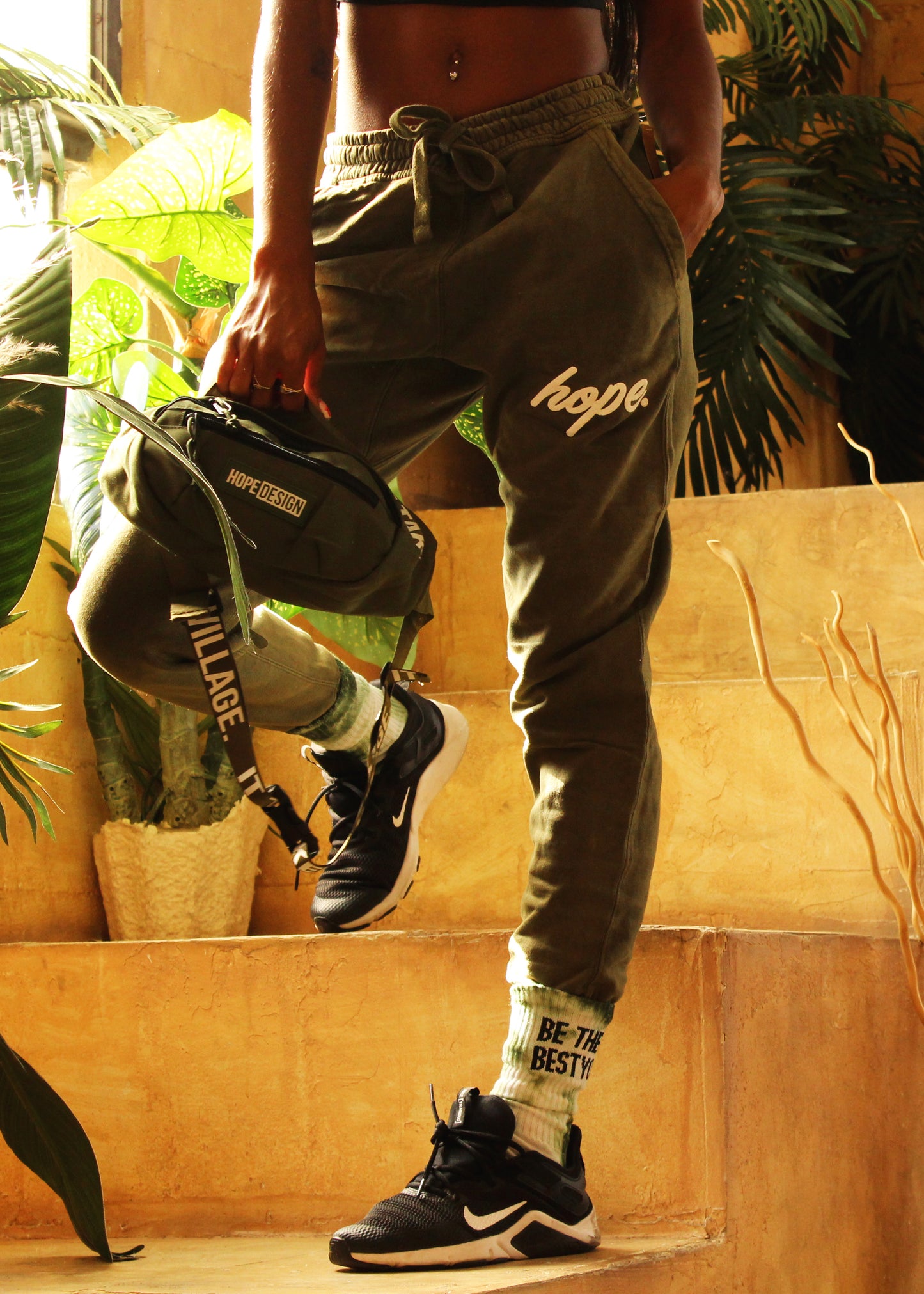 Script Hope Sweatpants - Vintage Green